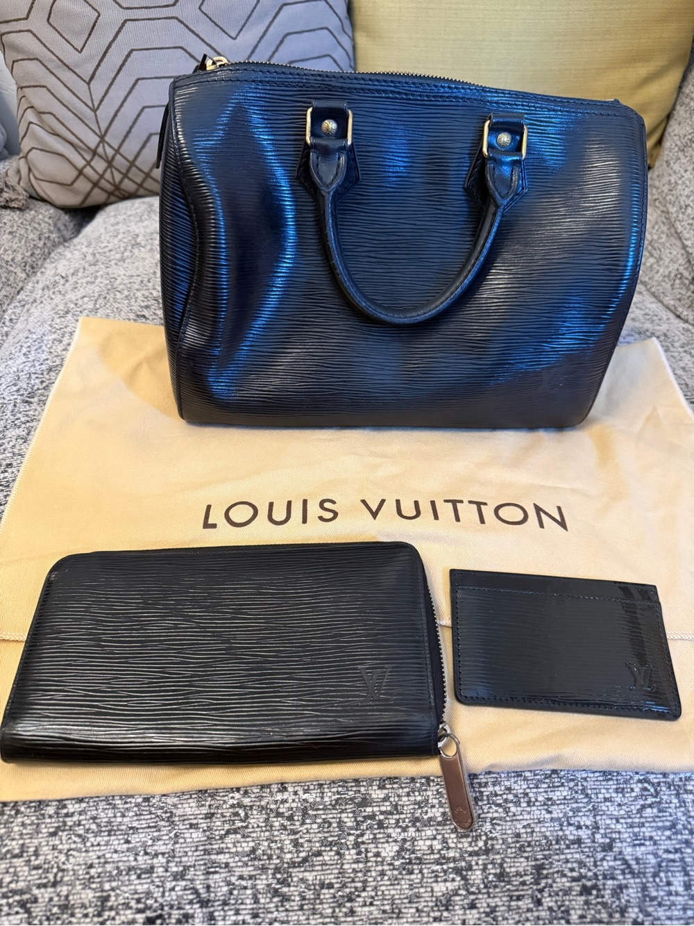 Louis Vuitton Black Epi Leather Speedy 25 with Zippy Wallet & Card Holder